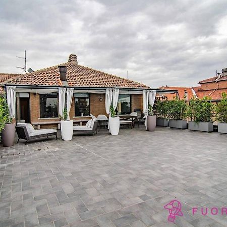Vivi Parma Dall Alto Apartment Bagian luar foto