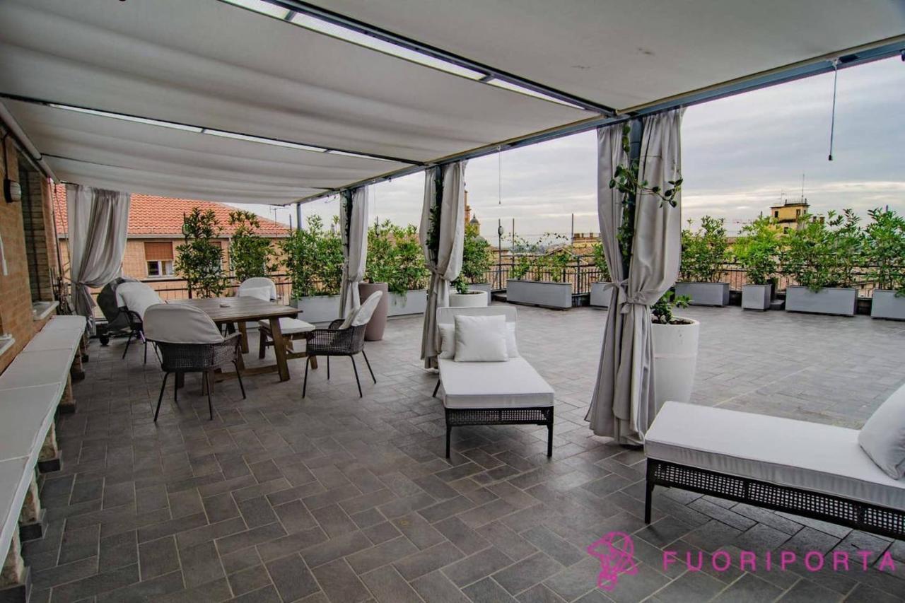 Vivi Parma Dall Alto Apartment Bagian luar foto