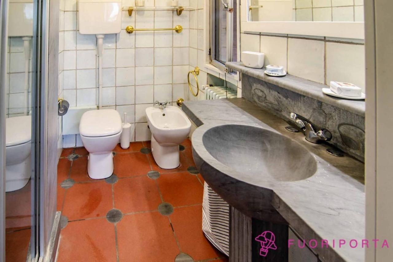 Vivi Parma Dall Alto Apartment Bagian luar foto