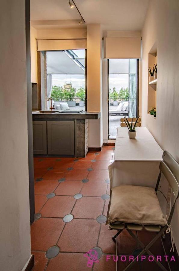 Vivi Parma Dall Alto Apartment Bagian luar foto